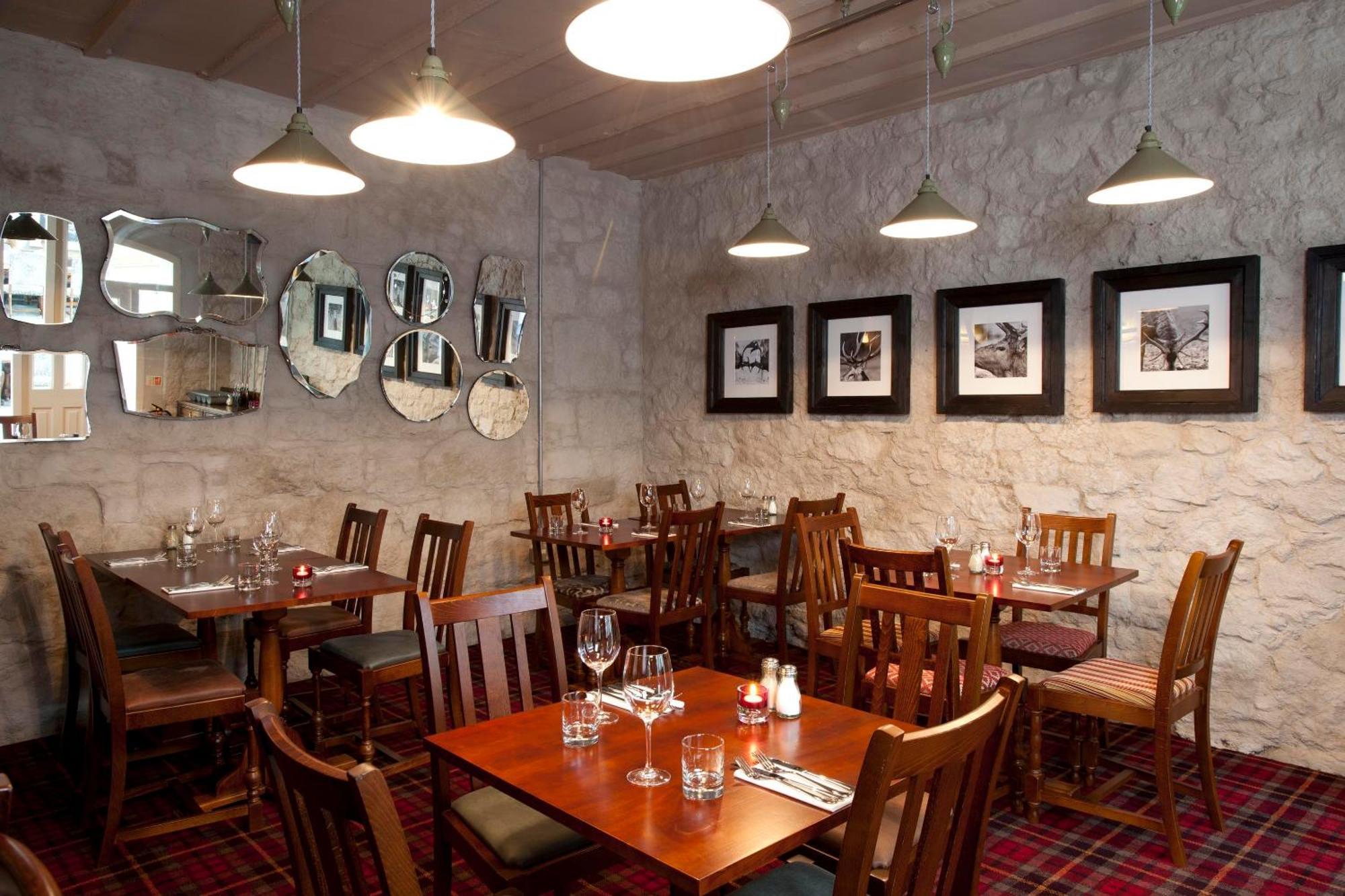 The Three Crowns Hotel Chagford Exterior foto The restaurant at the Old Stamp House